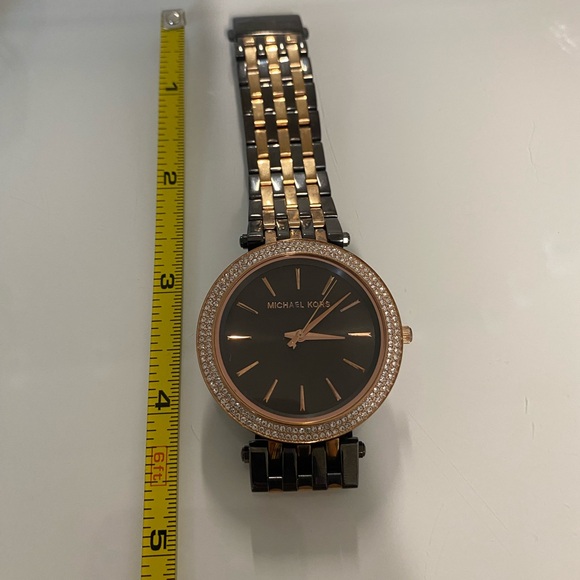 Michael Kors Watch - Picture 7 of 8